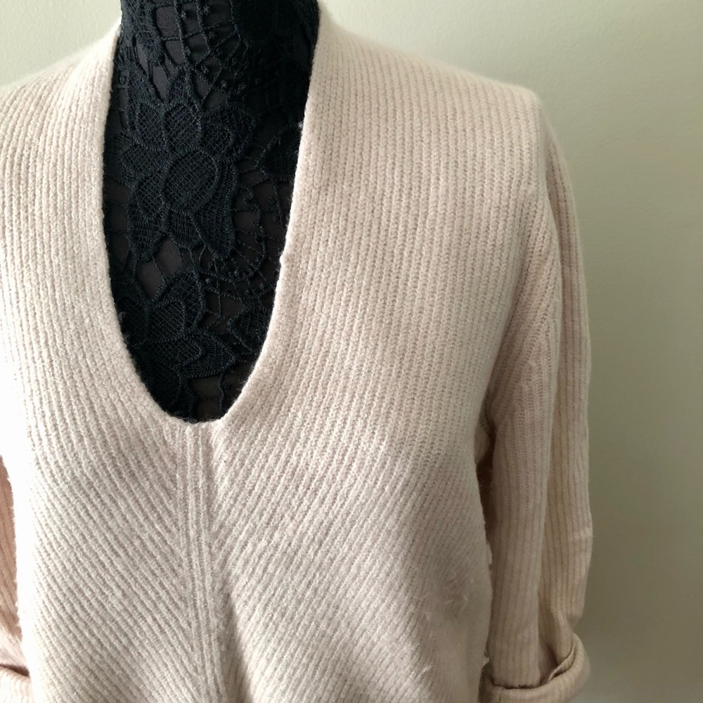 LOFT Sweater - Picture 4 of 7